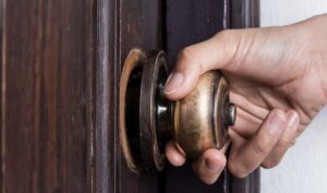 All You need to know about commercial locksmiths